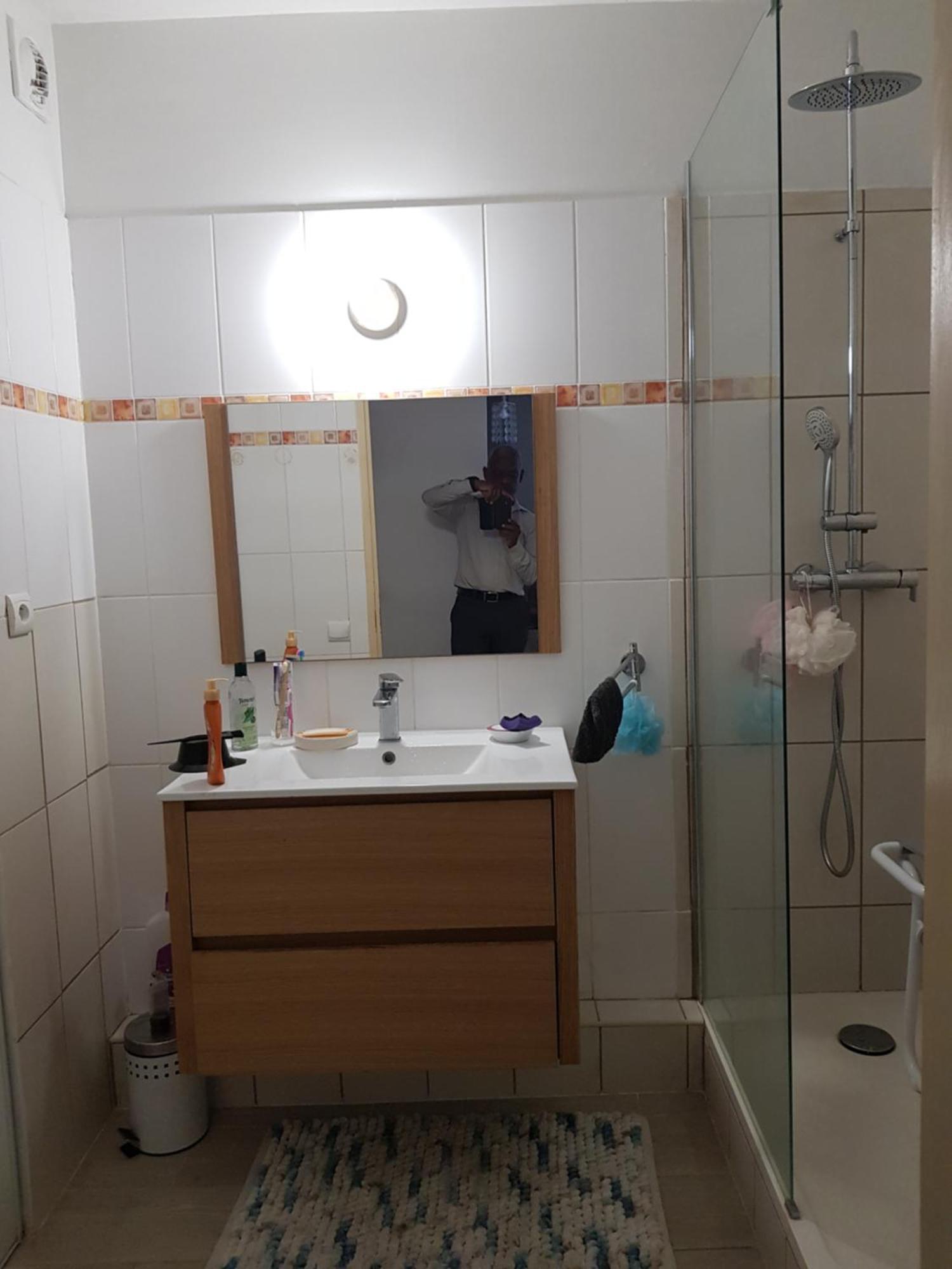 T3 Dans Residence Bon Standing Tres Proche Centre Ville Saint Denis Luaran gambar