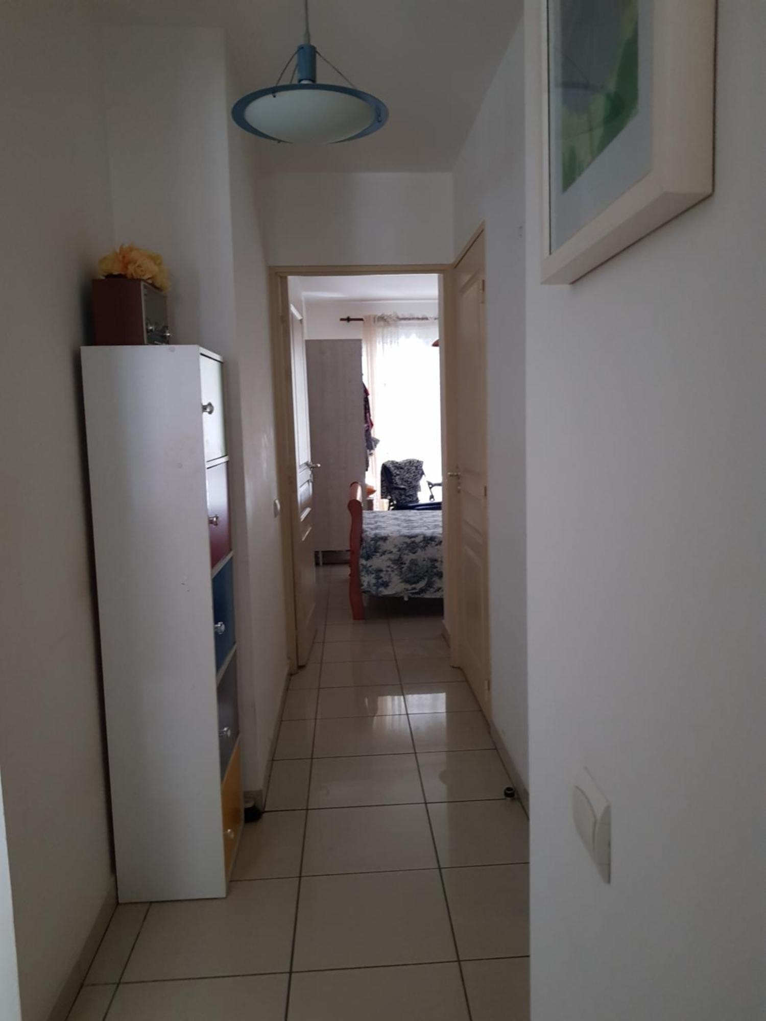 T3 Dans Residence Bon Standing Tres Proche Centre Ville Saint Denis Luaran gambar